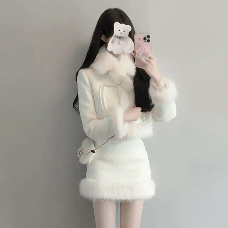 もこもこファー付きミニワンピース