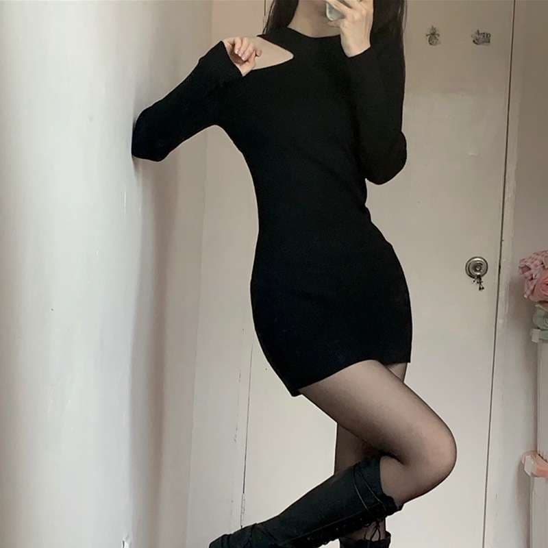 ミニワンピース 肩あき 痩せ見えニットワンピ