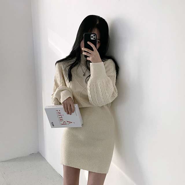 ケーブルデザインニットミニワンピース