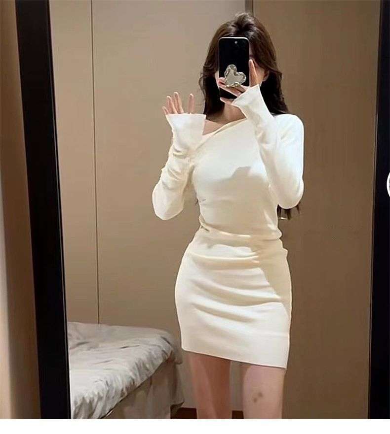 アシメントリーネック タイトミニワンピース