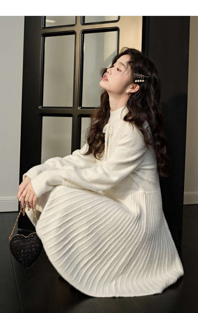 ミニワンピース プリーツミニニットワンピース