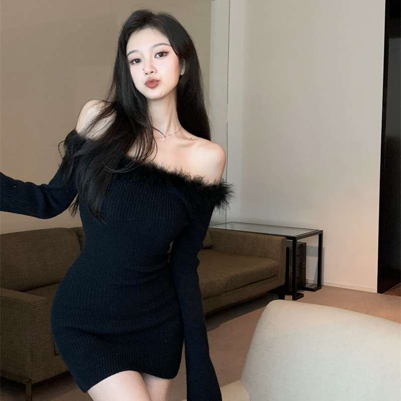 ミニワンピース もこもこオフショル ニットワンピ フレア袖