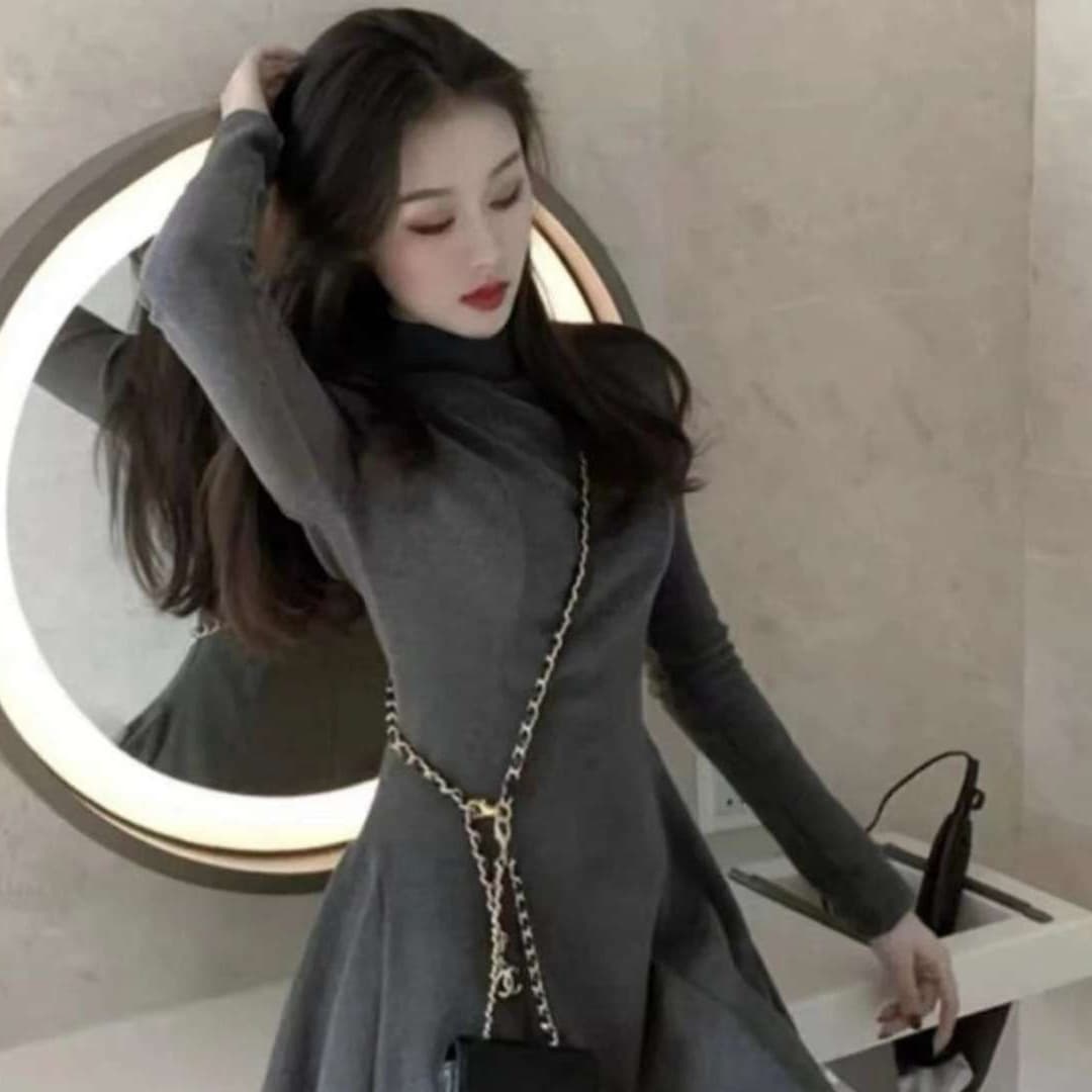 【秋冬コーデ】モックネック フレアニットミニワンピース