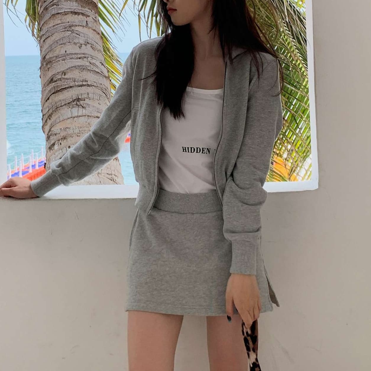 ミニワンピース フード付き 無地パーカー ワンピセット👗