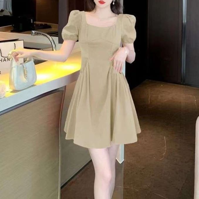 ミニワンピース パフスリーブフレアワンピ