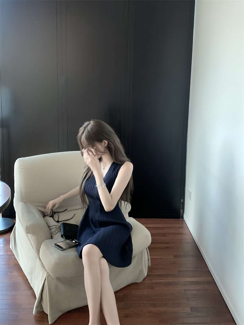 ミニワンピース フリル付きリブニットフレアワンピース