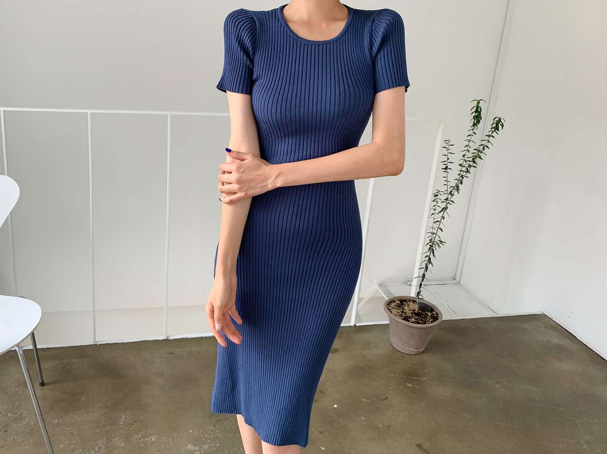 上品シルエットリブニット タイトミニワンピース