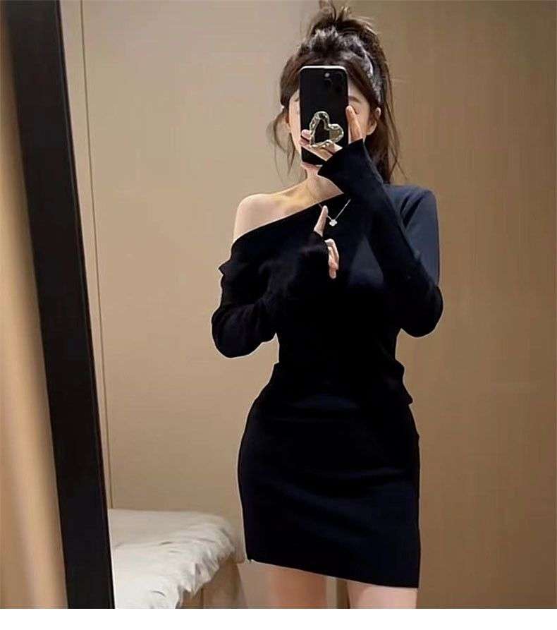 アシメントリーネック タイトミニワンピース