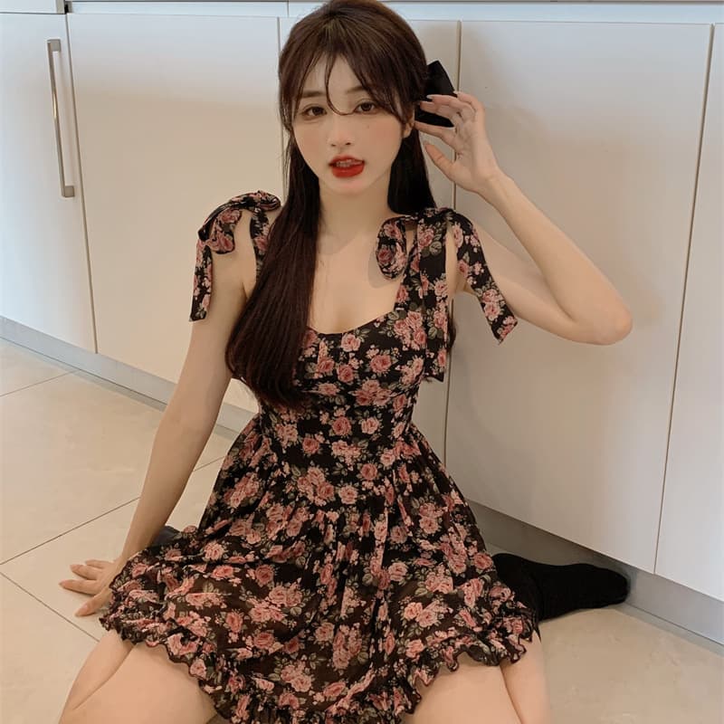 ミニワンピース 大人可愛い 花柄フレアワンピ