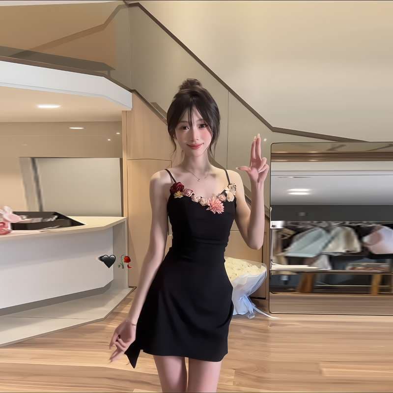 【非表示】花飾りフリルミニワンピース