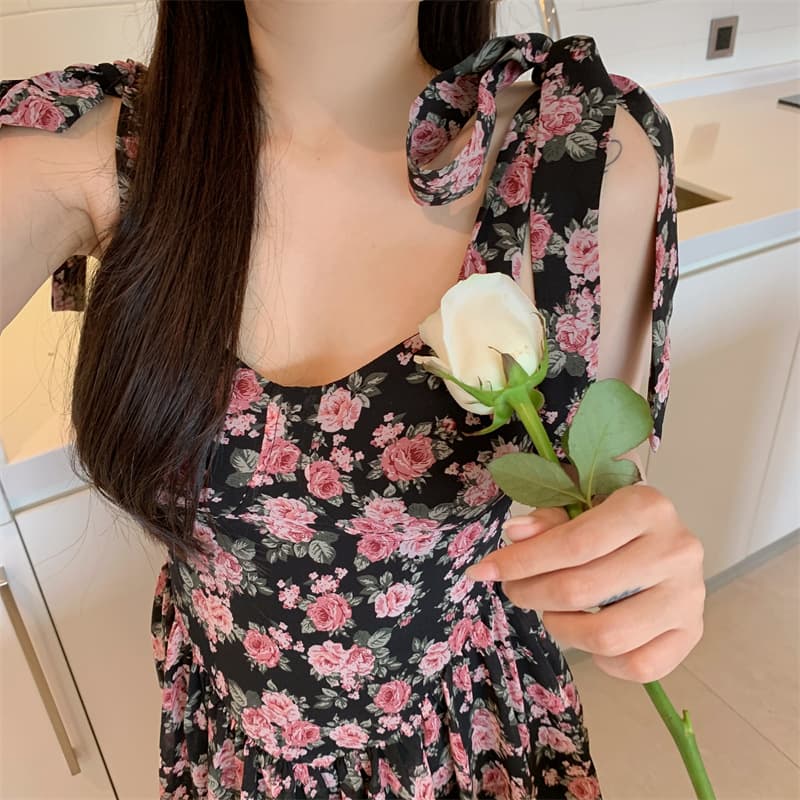 ミニワンピース 大人可愛い 花柄フレアワンピ