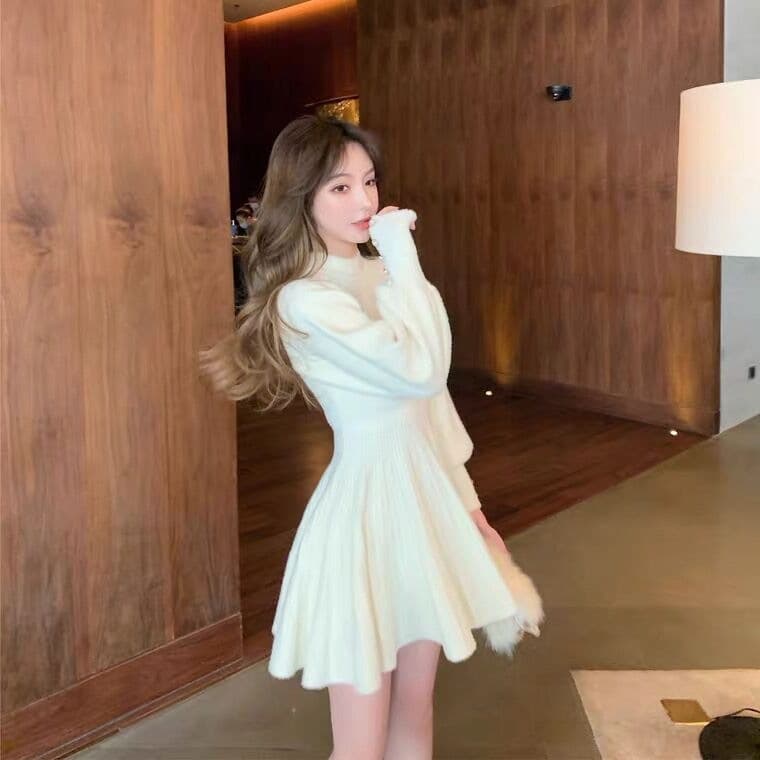 ふんわりニットフレアミニワンピース