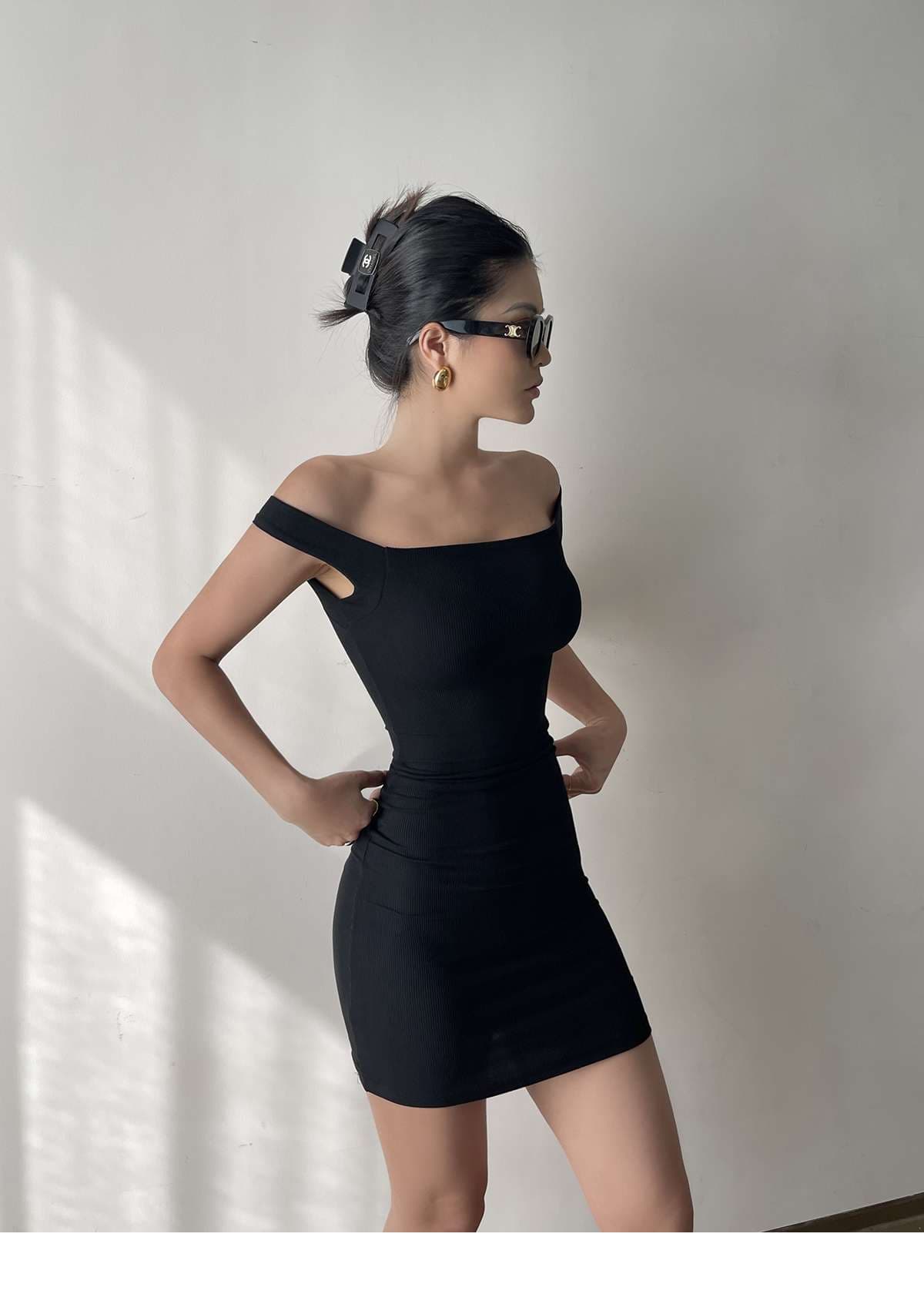 ミニワンピース オフショルダー超ミニ丈タイトワンピ