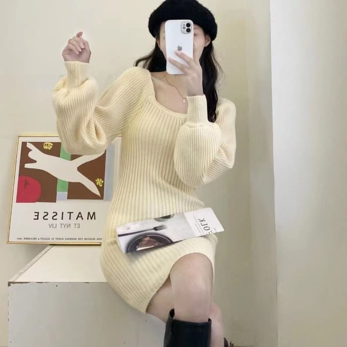 大人可愛いパフスリーブリブニットミニワンピース