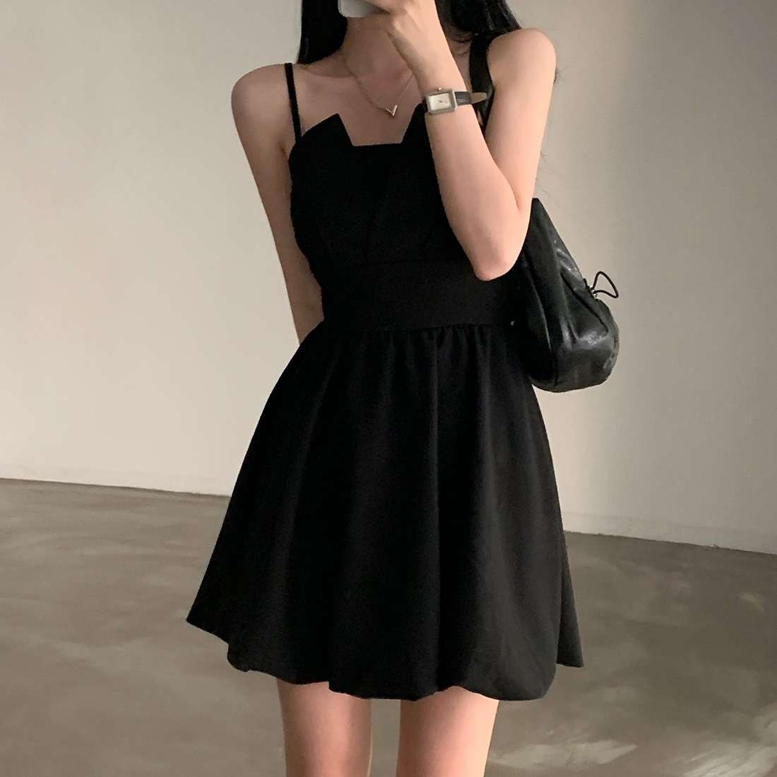 シンプルプリーツキャミミニワンピース