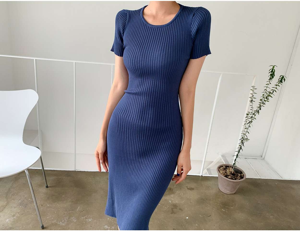 上品シルエットリブニット タイトミニワンピース