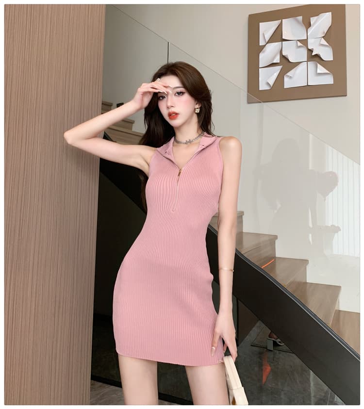 ミニワンピース チャック付きノースリーブワンピ