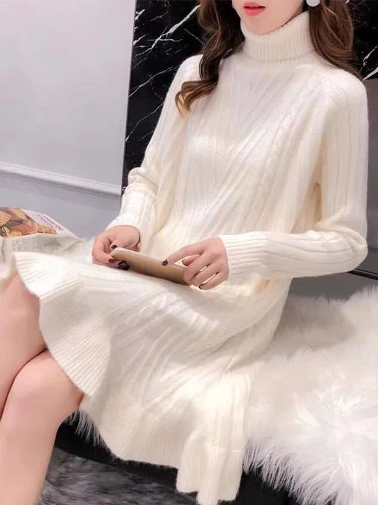 ミニワンピース タートルネックニットワンピース