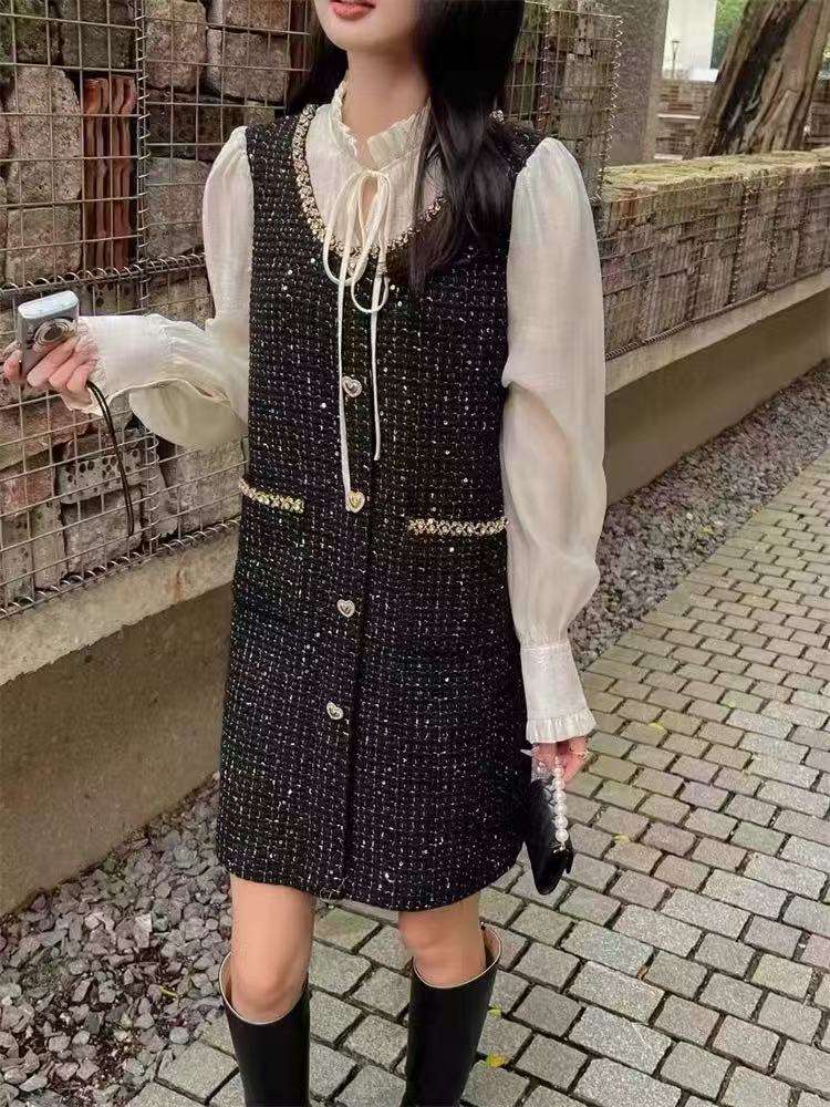 ミニワンピース パール付きツイードミニキャミワンピース