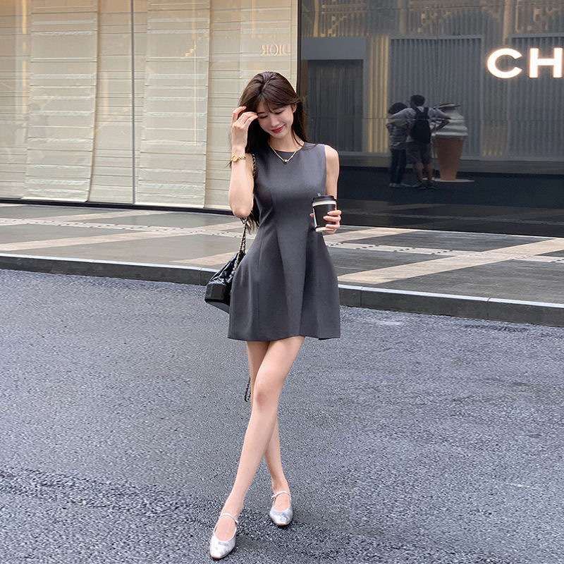 ミニワンピース Aラインシルエット ノースリーブミニワンピース