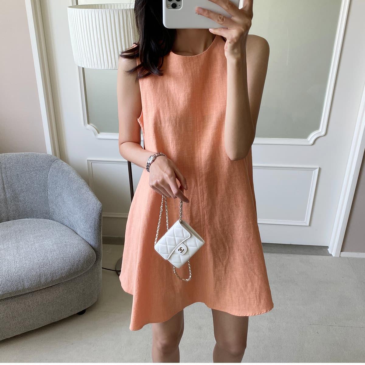 シンプル上質フレア ノースリーブミニワンピース