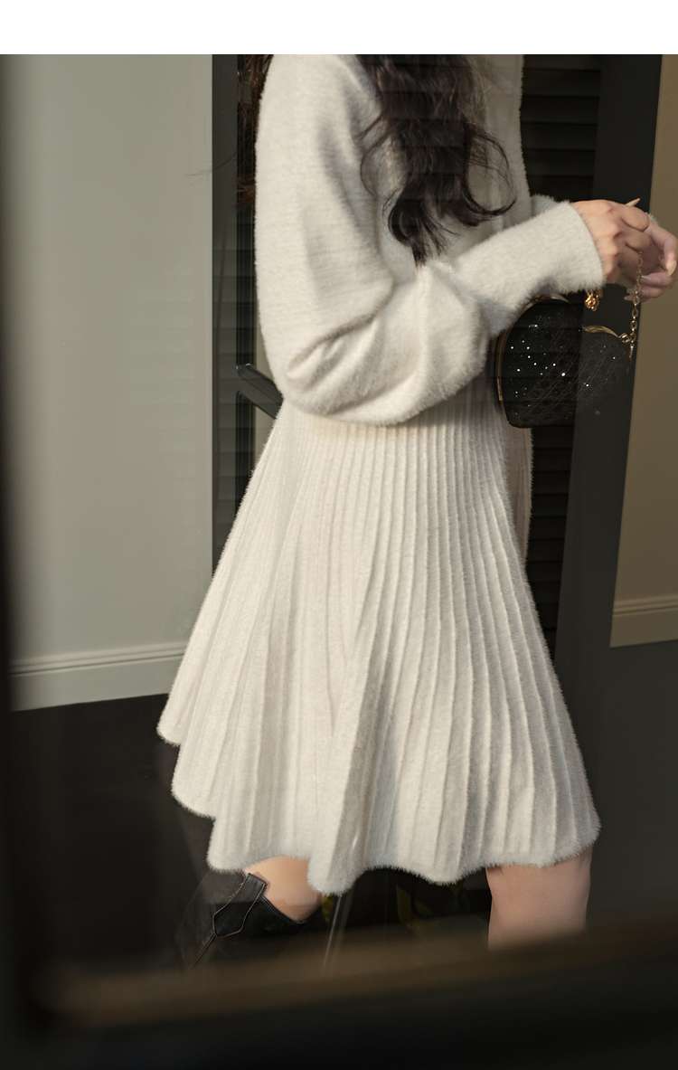 ミニワンピース プリーツミニニットワンピース