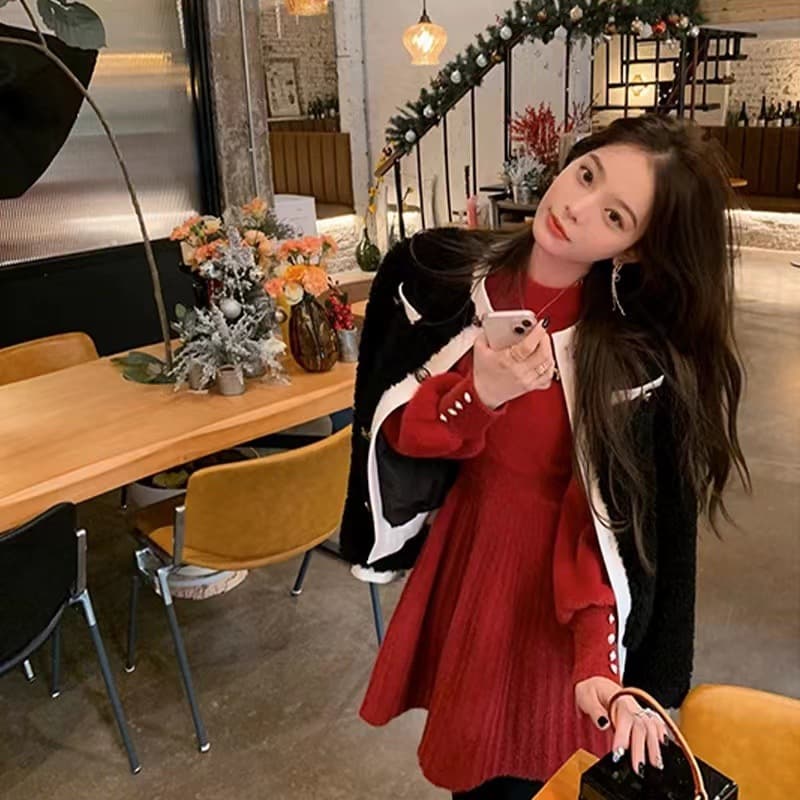 ふんわりニットフレアミニワンピース