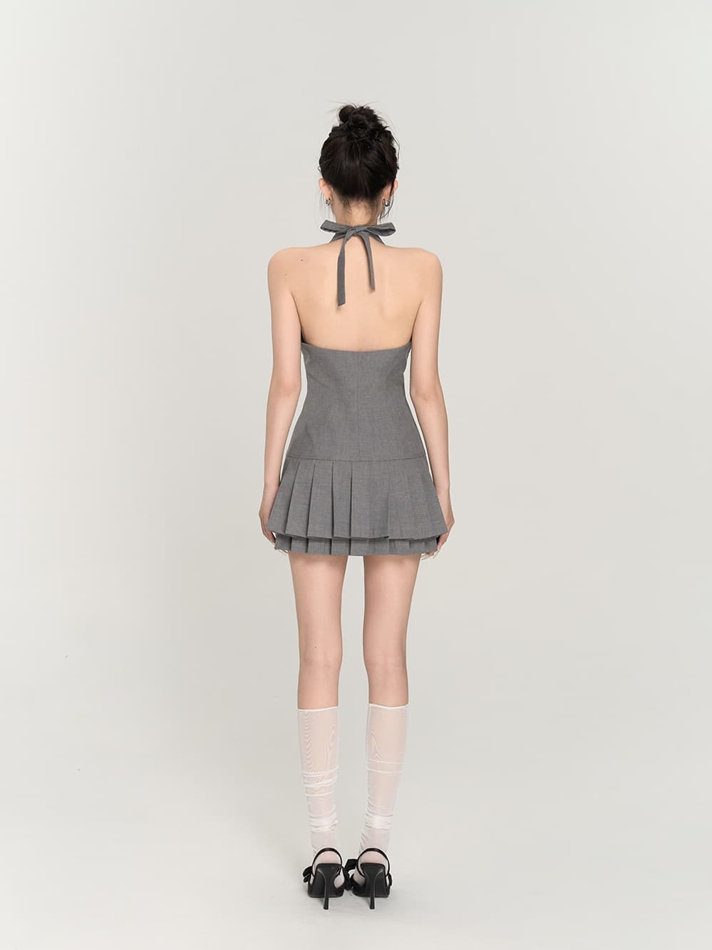 ホルターネックプリーツ フレアミニワンピース