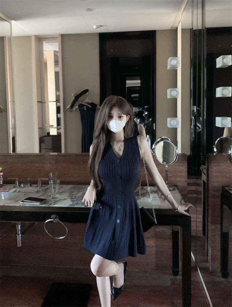 ミニワンピース フリル付きリブニットフレアワンピース