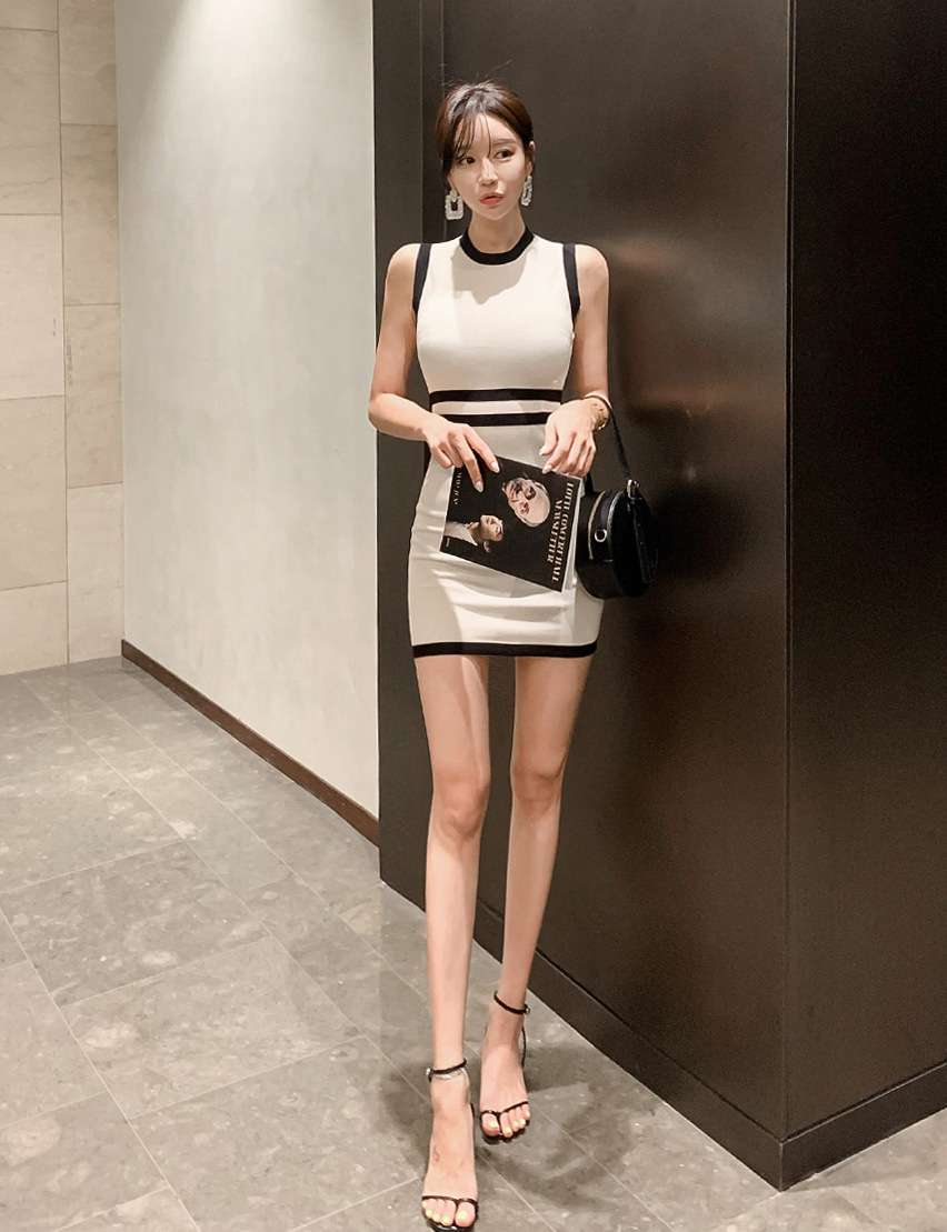 引き締め美シルエットの配色タイトミニワンピース