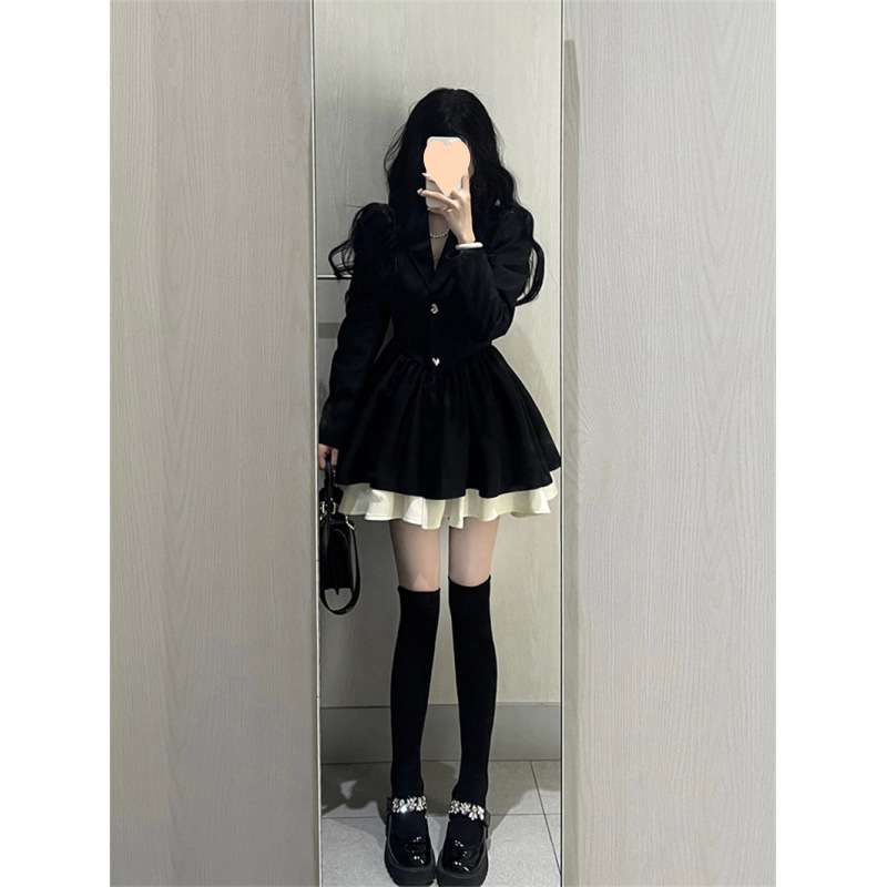 レトロ調フレアミニワンピース