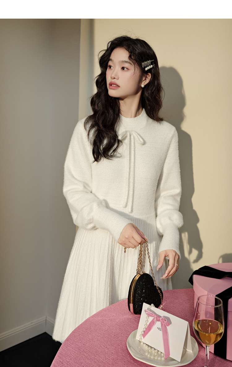 ミニワンピース プリーツミニニットワンピース