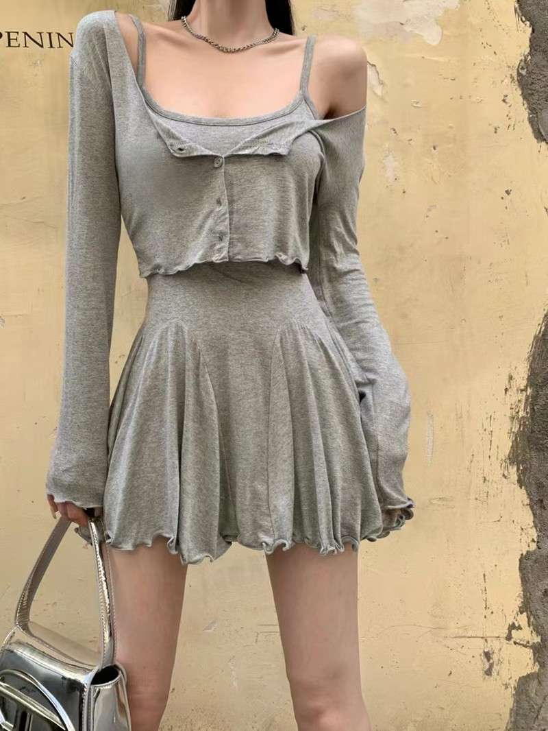 ミニワンピース キャミソールデザインフリルミニワンピ