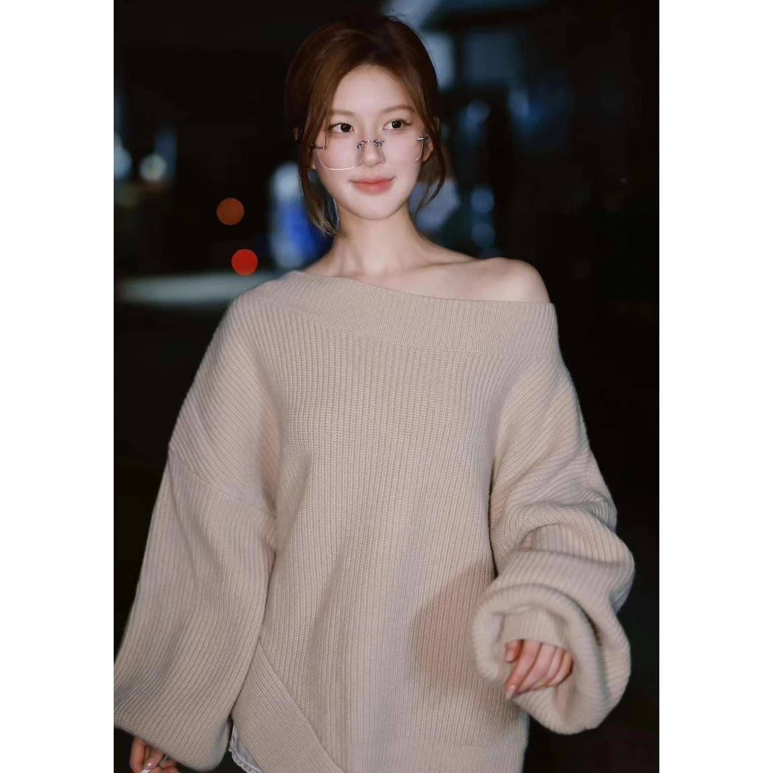 オフショルダーニットミニワンピース