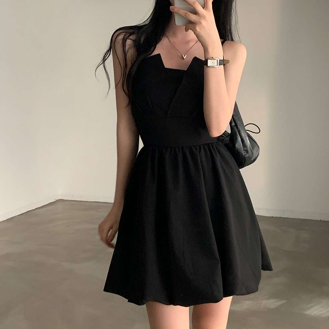 シンプルプリーツキャミミニワンピース