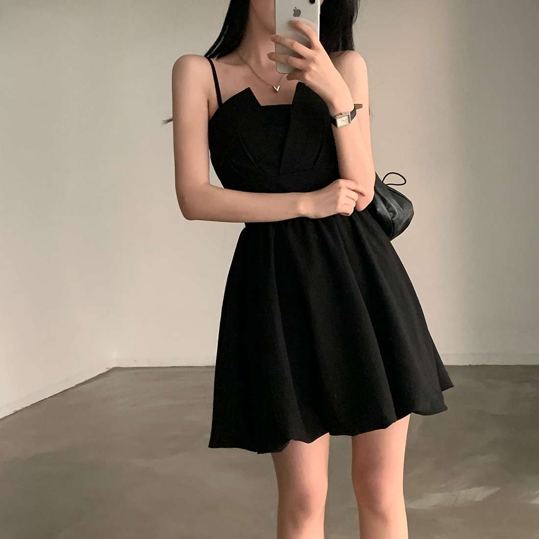 シンプルプリーツキャミミニワンピース