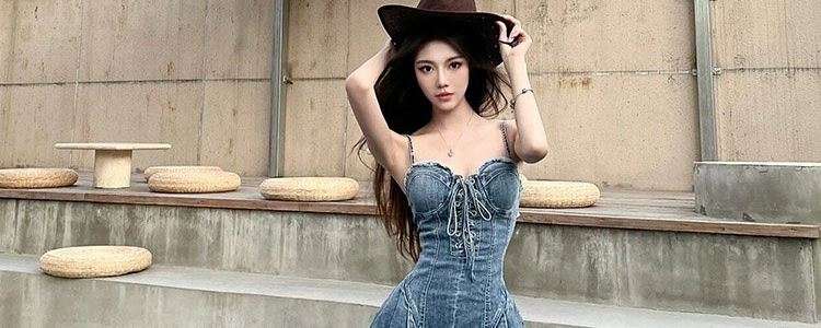 ミニワンピース フリル裾デニムキャミワンピース