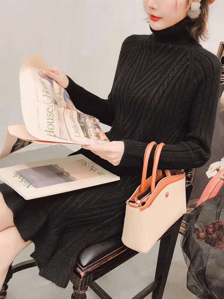 ミニワンピース タートルネックニットワンピース