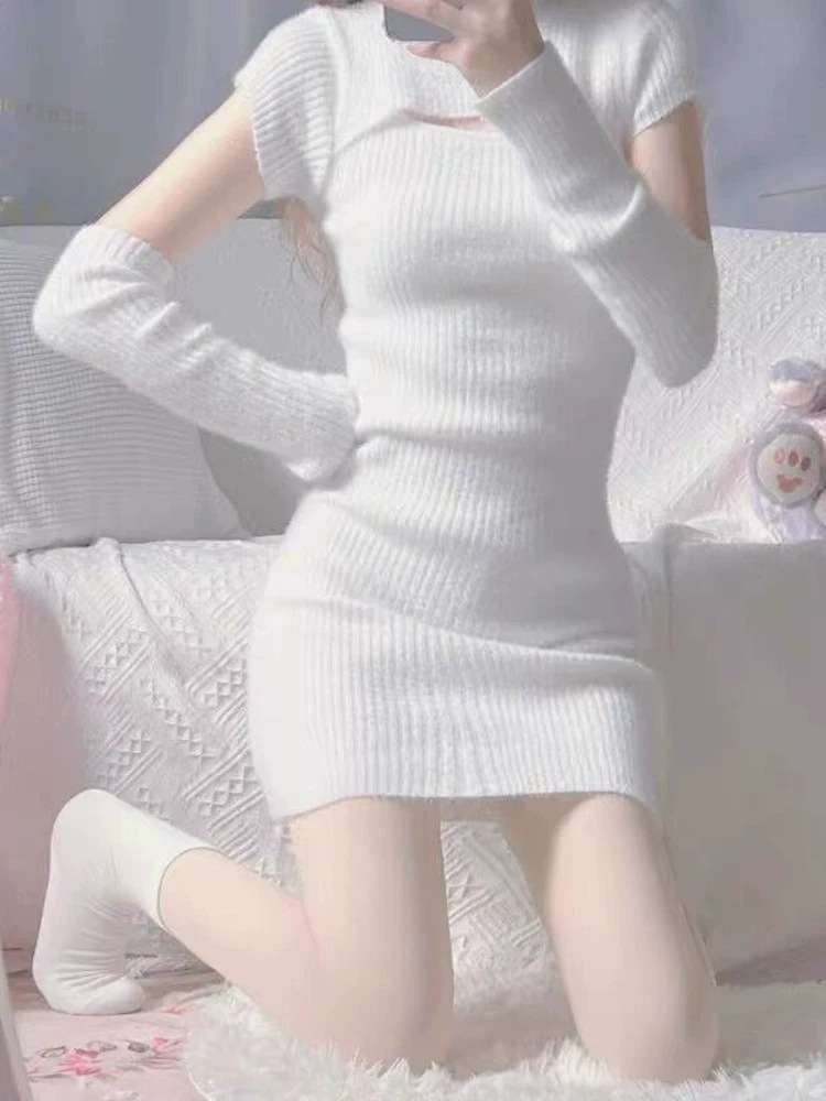 シンプルニットミニワンピース