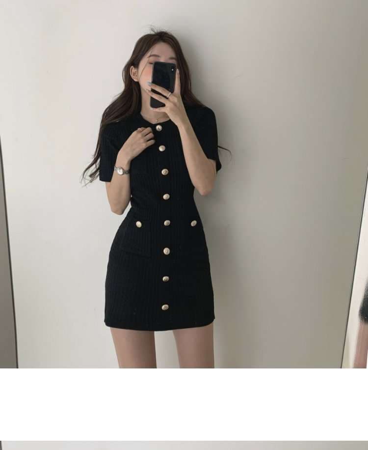 襟付きゴールドボタンデザイン フレアミニワンピース