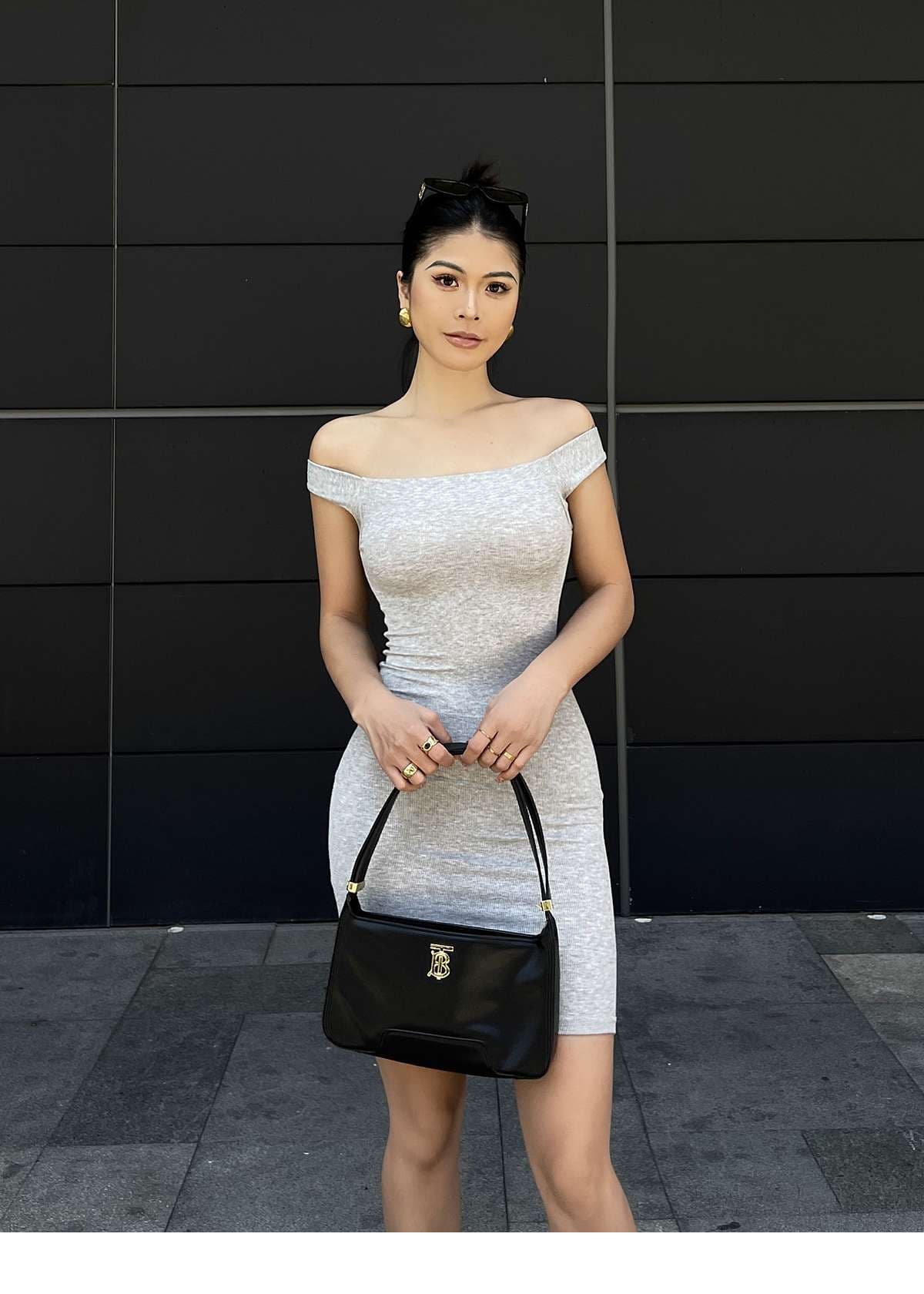 ミニワンピース オフショルダー超ミニ丈タイトワンピ