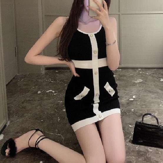 ミニワンピース モダンラインボタンデザイン 超ミニ丈タイト