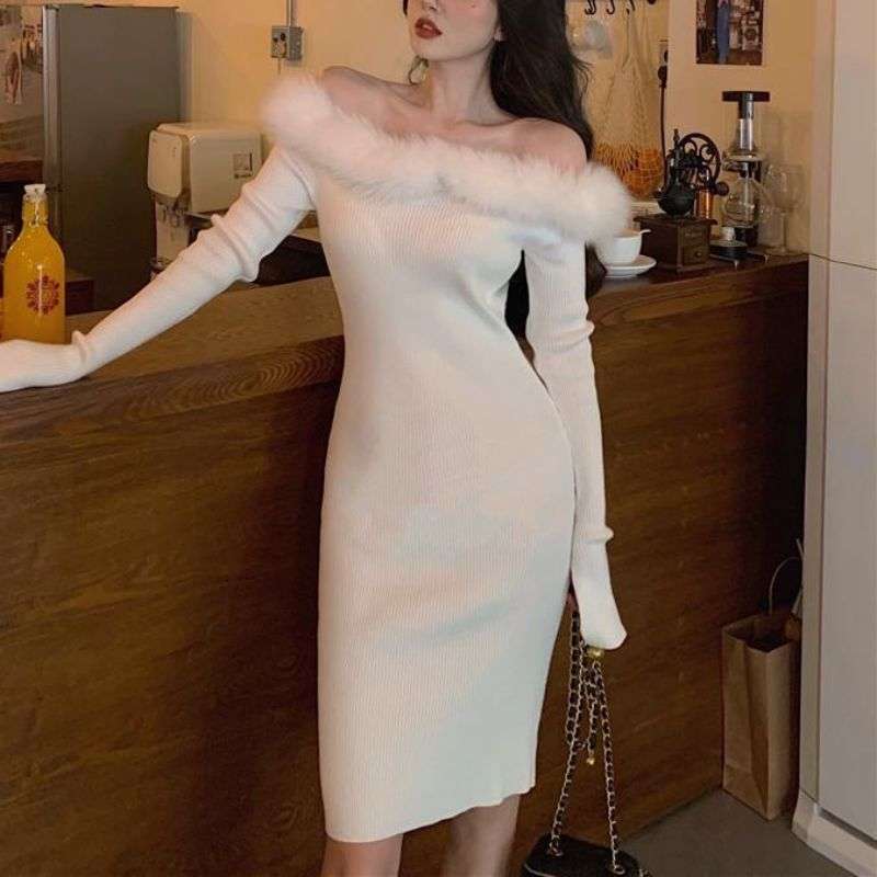 ファー付きリブニットミニワンピース