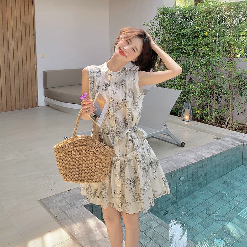 ミニワンピース 優美な花柄レトロ フレアワンピ