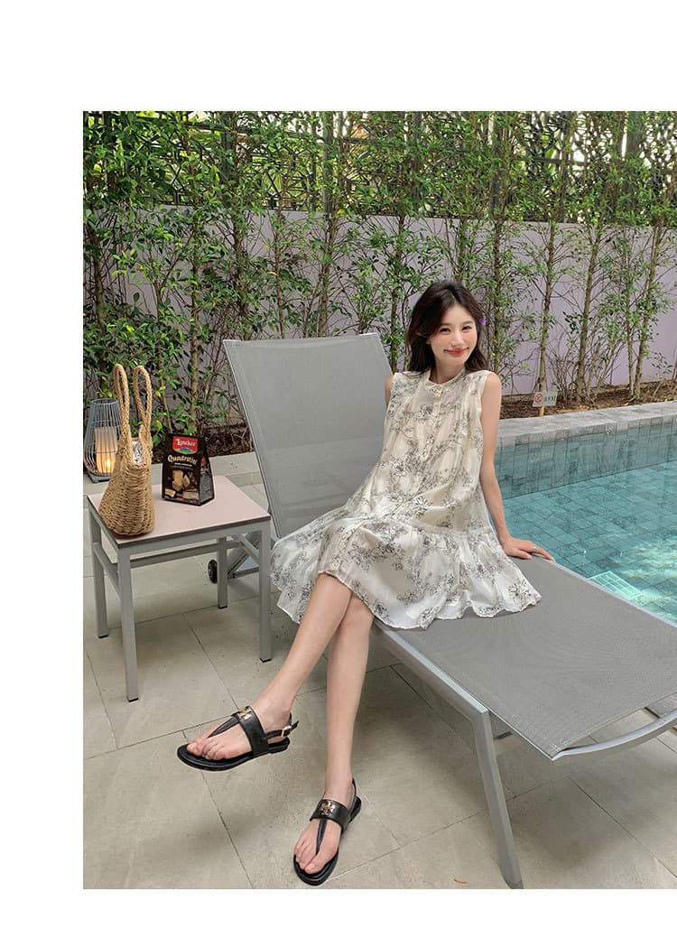 ミニワンピース 優美な花柄レトロ フレアワンピ