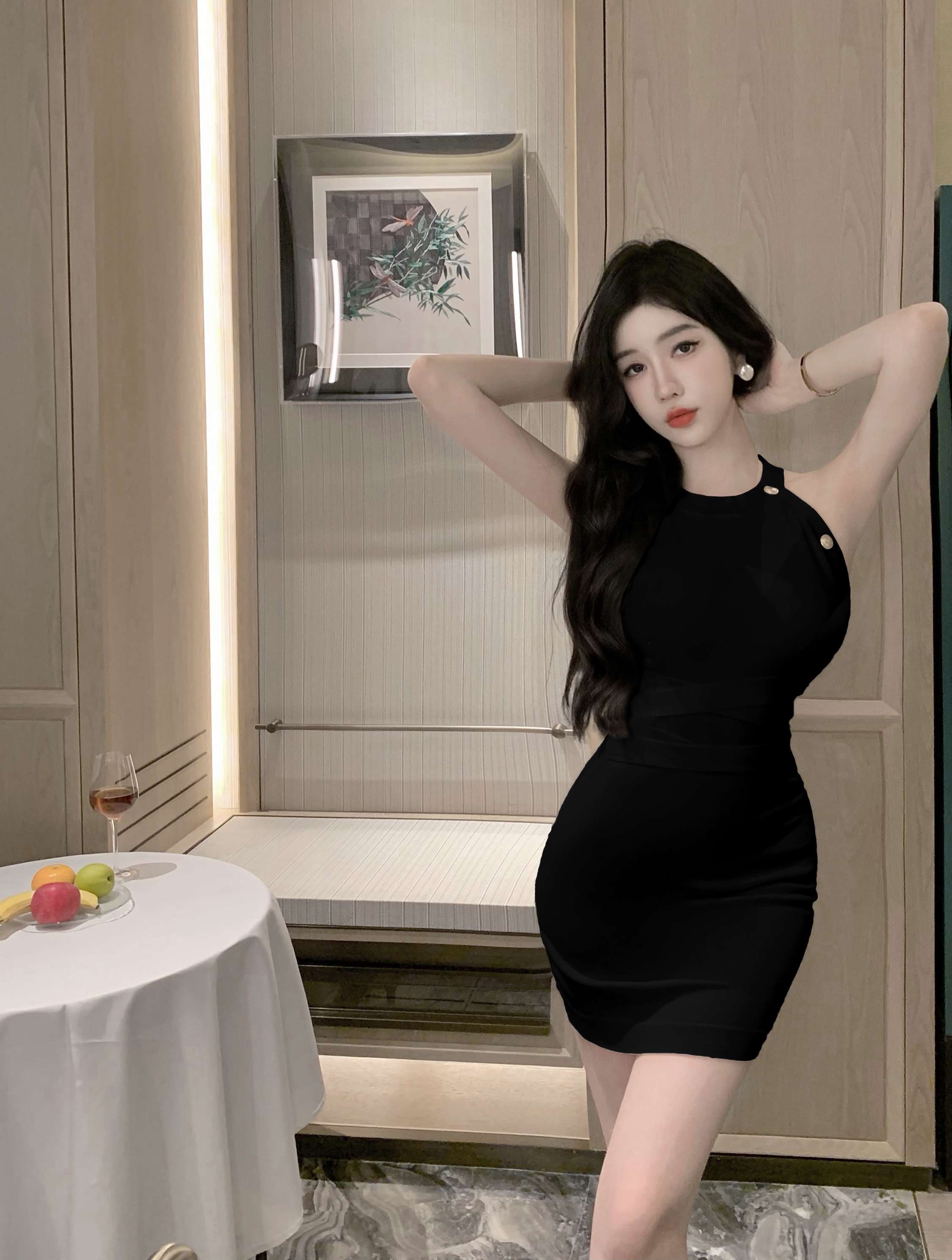 メタル装飾 タイトミニワンピース