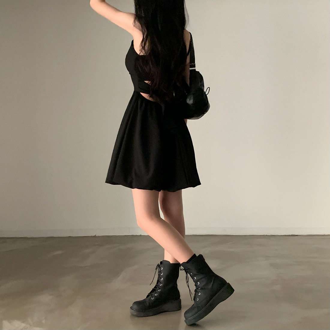 シンプルプリーツキャミミニワンピース