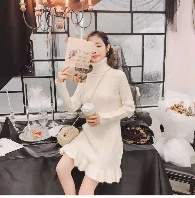 ミニワンピース タートルネックニットワンピース