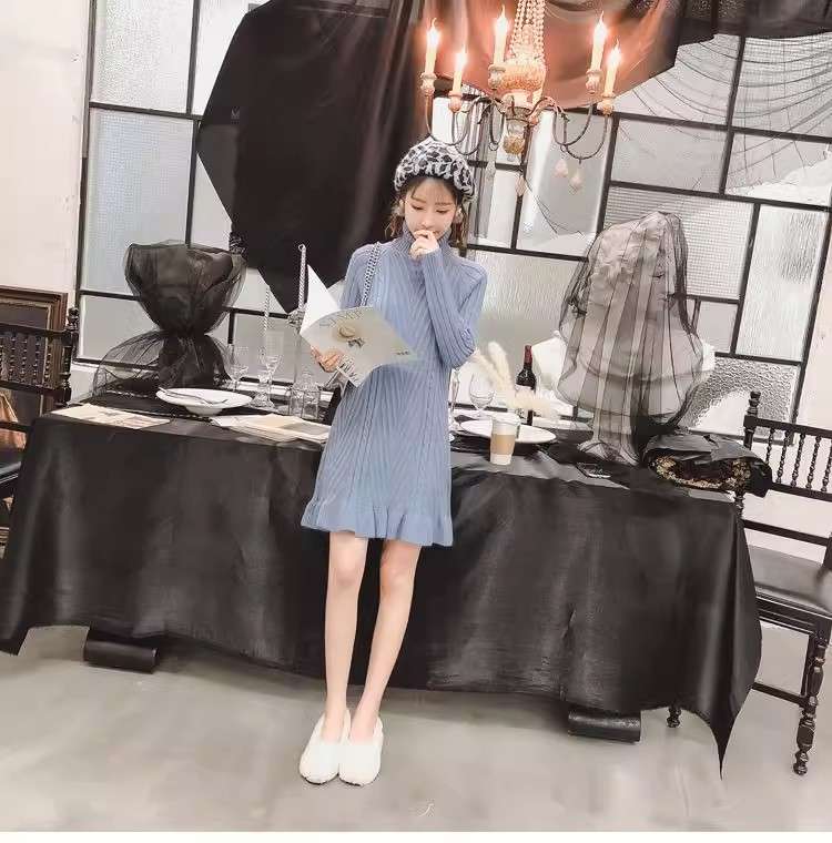 ミニワンピース タートルネックニットワンピース