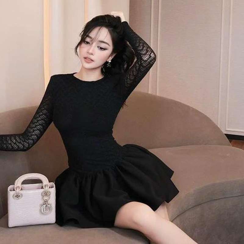 レース袖ミニフレアワンピース